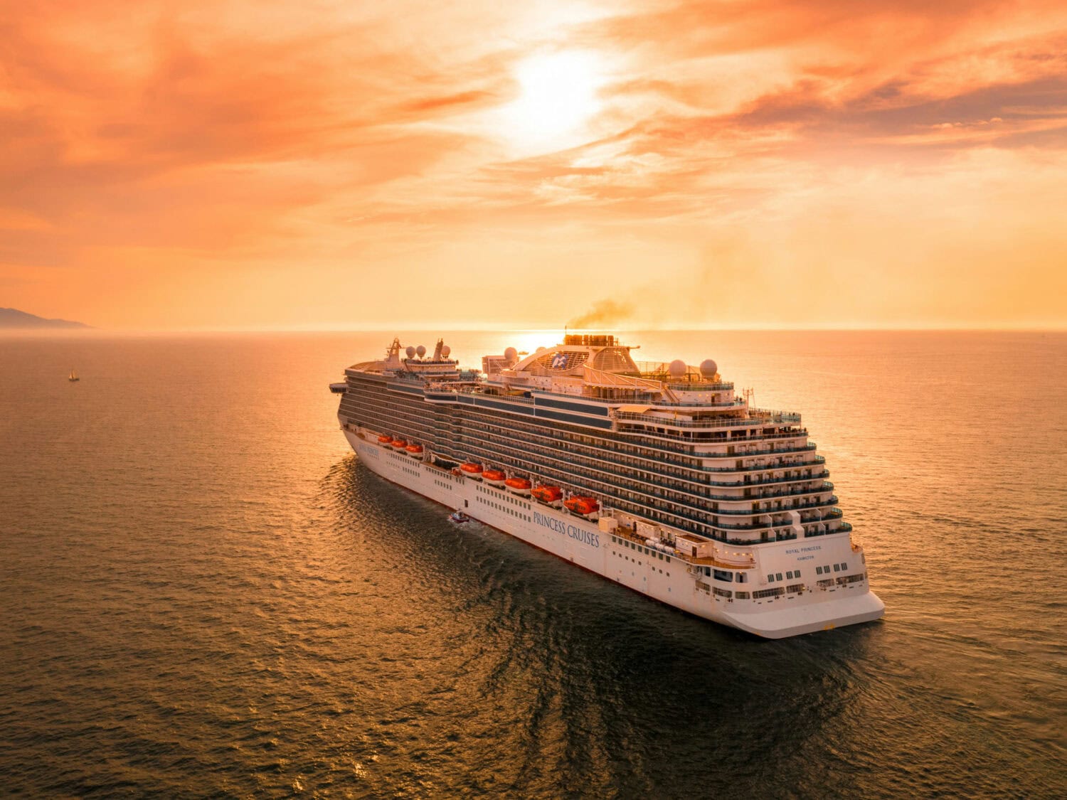 Ship at sunset Puerto Vallarta - Image by Alonso Reyes on Unsplash