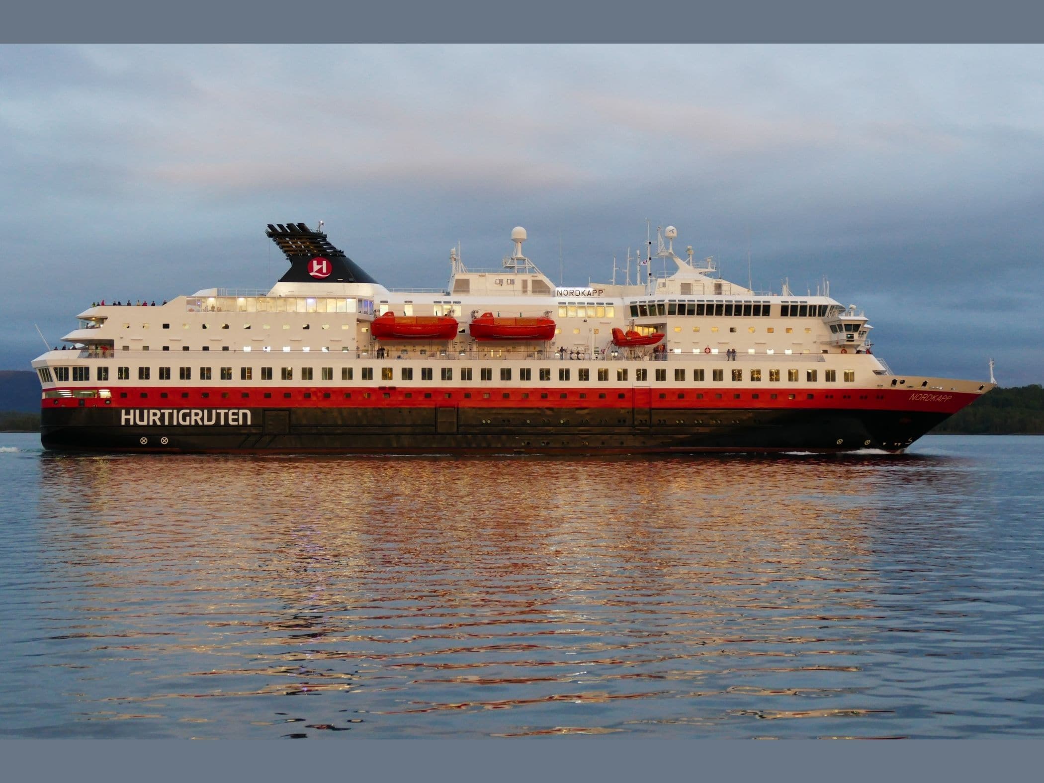 Hurtigruten - Image by michaelmep on Pixabay