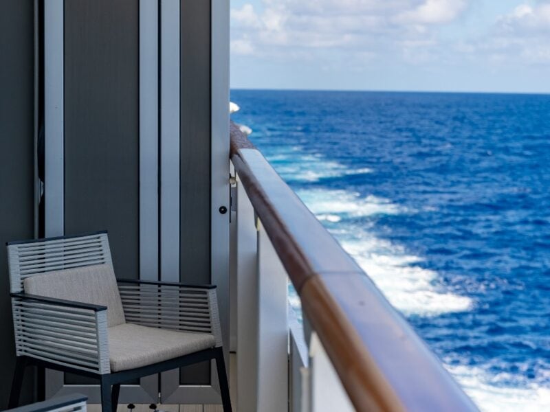 Social Media Tiles - The Sisterships